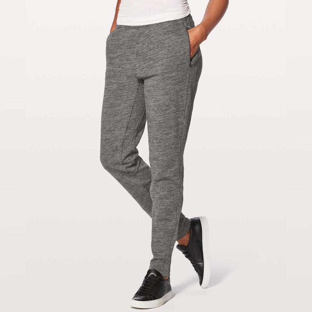 Lululemon Free To Roam Jogger 30"
